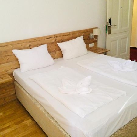 Hotel Comet Am Kurfuerstendamm Берлин Экстерьер фото