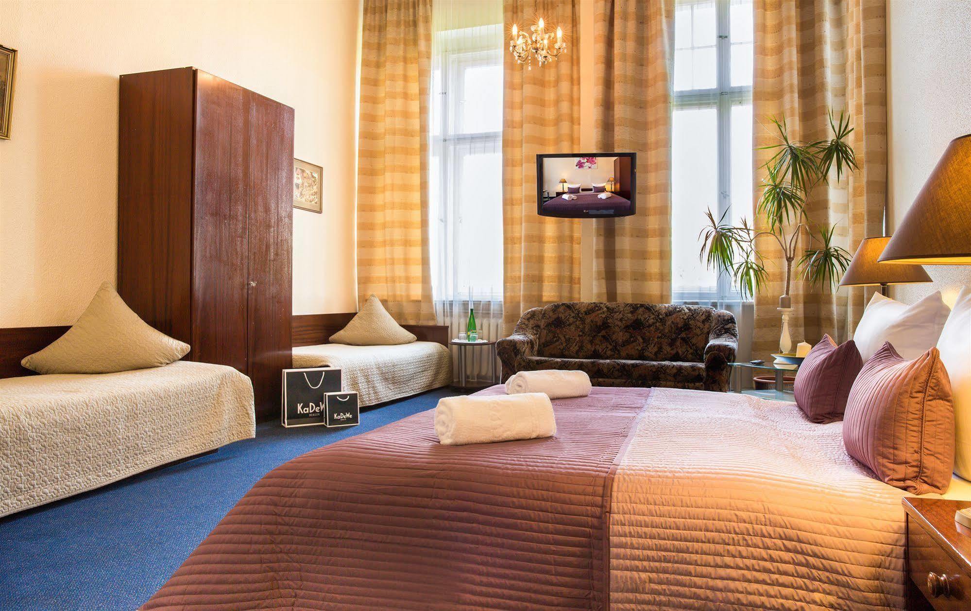 Hotel Comet Am Kurfuerstendamm Берлин Экстерьер фото
