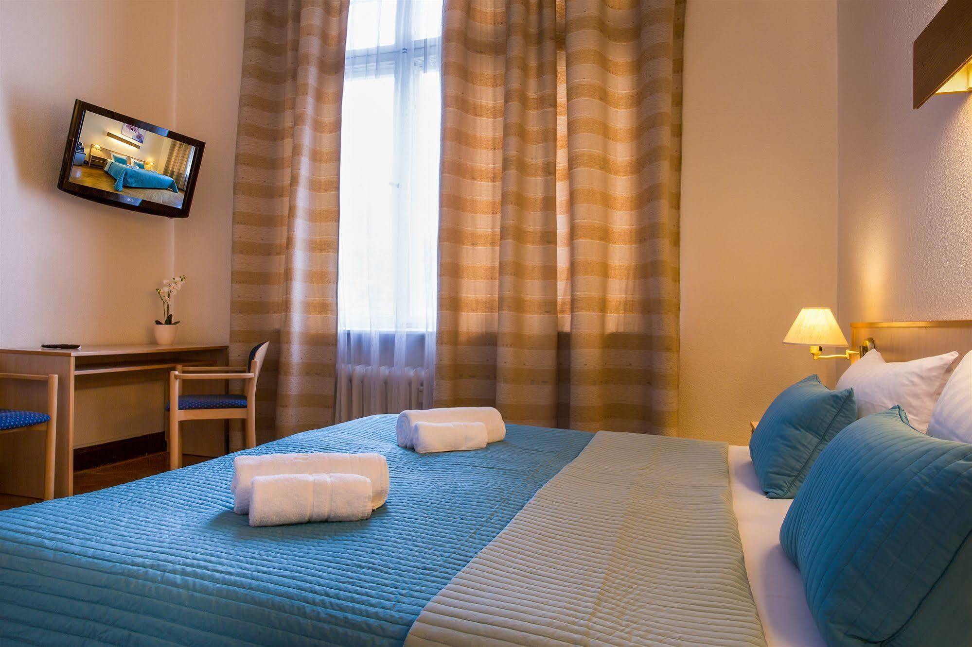 Hotel Comet Am Kurfuerstendamm Берлин Экстерьер фото