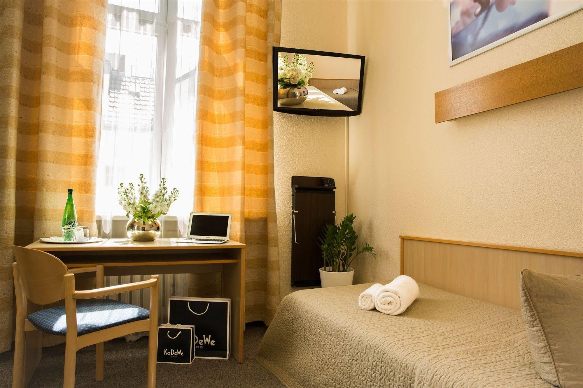 Hotel Comet Am Kurfuerstendamm Берлин Экстерьер фото