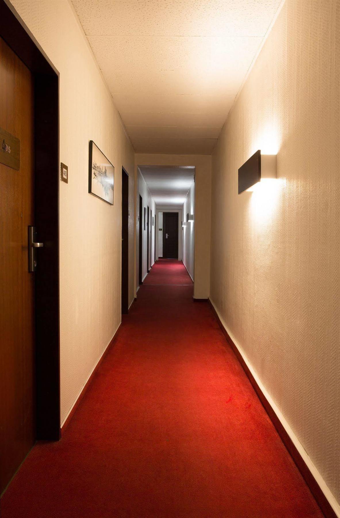 Hotel Comet Am Kurfuerstendamm Берлин Экстерьер фото