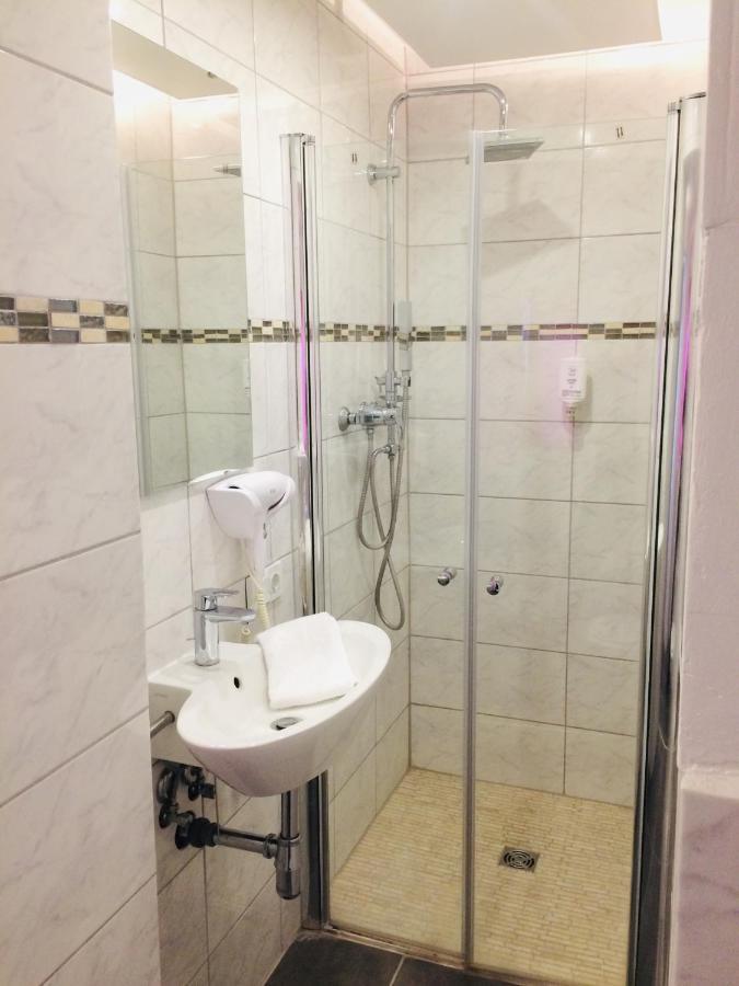 Hotel Comet Am Kurfuerstendamm Берлин Экстерьер фото